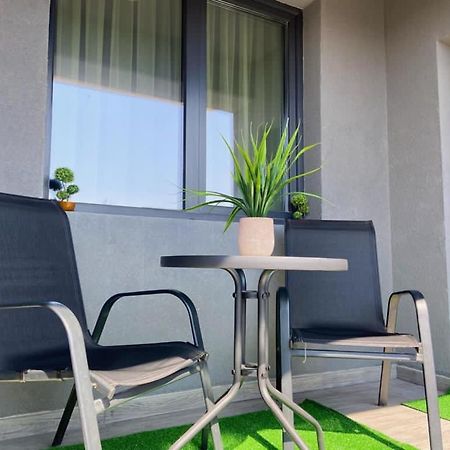 Peacock Apartament- Stefan Building Apartment Navodari Ngoại thất bức ảnh